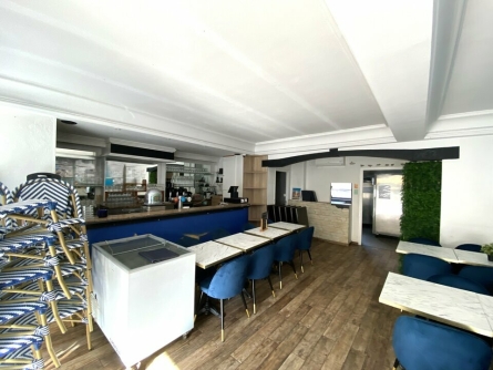 Photo 1 – vente Locaux commerciaux	SAINT LAURENT DU VAR (06700)
