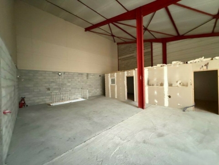Photo 5 – location Locaux commerciaux	ROQUEBRUNE SUR ARGENS (83520)