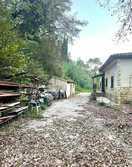 Photo 4 – location Entrepôts / activités	SAINT PAUL DE VENCE (06570)