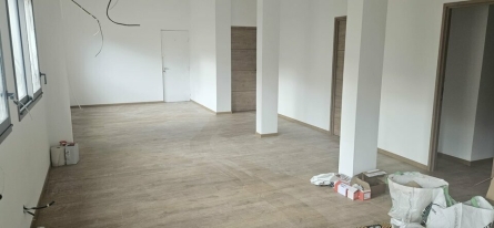 Photo 6 – location Entrepôts / activités	VENCE (06140)