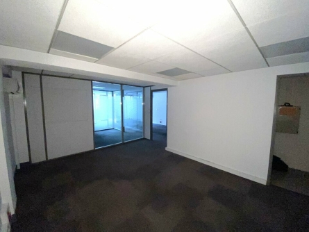 Photo 4 – location Locaux commerciaux	ANTIBES (06600)
