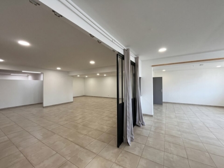 Photo 2 – location Entrepôts / activités	DRAGUIGNAN (83300)
