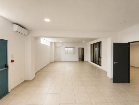 Photo 3 – location Entrepôts / activités	DRAGUIGNAN (83300)