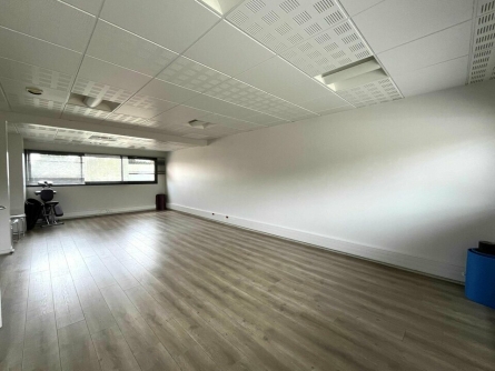 Photo 3 – location bureaux	MOUANS SARTOUX (06370)