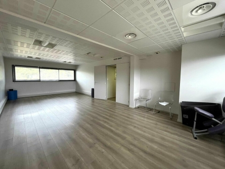 Photo 1 – location bureaux	MOUANS SARTOUX (06370)