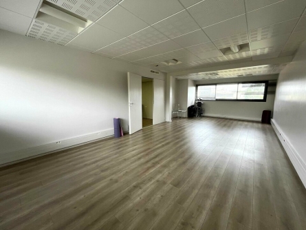 Photo 2 – location bureaux	MOUANS SARTOUX (06370)