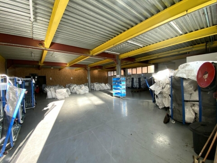 Photo 1 – location Entrepôts / activités	CARROS (06510)