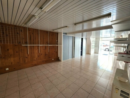 Photo 2 – location Locaux commerciaux	LE MUY (83490)