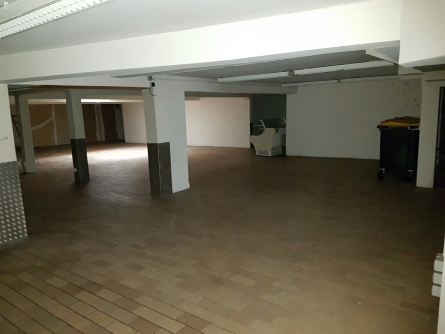 Photo 4 – location Entrepôts / activités	CANNES (06400)