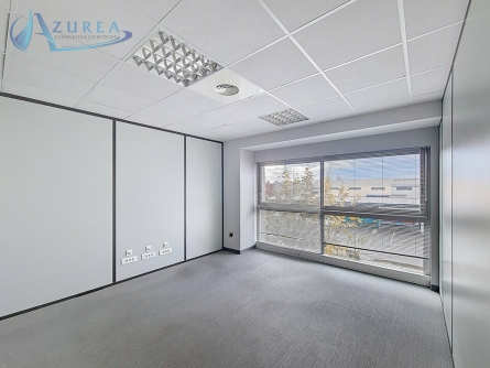 Photo 3 – location bureaux	SAINT LAURENT DU VAR (06700)