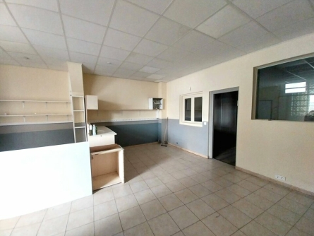 Photo 3 – location Entrepôts / activités	NICE (06100)