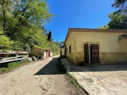 Photo 2 – location Entrepôts / activités	SAINT PAUL DE VENCE (06570)