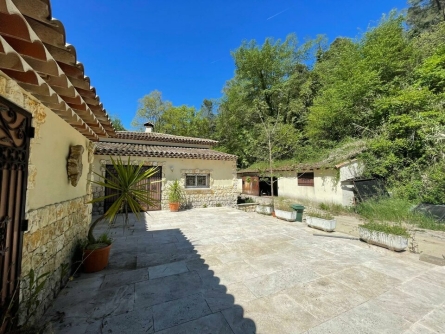 Photo 9 – location Entrepôts / activités	SAINT PAUL DE VENCE (06570)