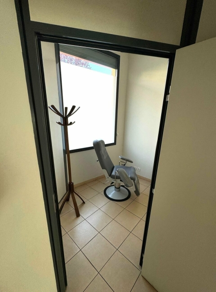 Photo 7 – location Locaux commerciaux	SAINT LAURENT DU VAR (06700)