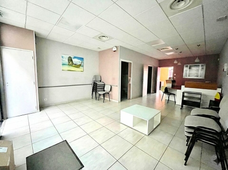 Photo 3 – location bureaux	PUGET SUR ARGENS (83480)